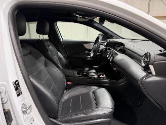 Mercedes A-klasse 200 120kW Automaat Pano Premium Plus picture 42