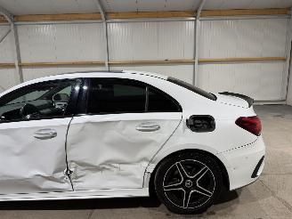 Mercedes A-klasse 200 120kW Automaat Pano Premium Plus picture 22