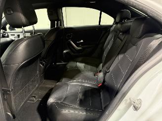Mercedes A-klasse 200 120kW Automaat Pano Premium Plus picture 40