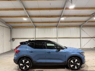 Damaged car Volvo XC40 82kWh Extended Range 185kW Single Motor Core 2023/10