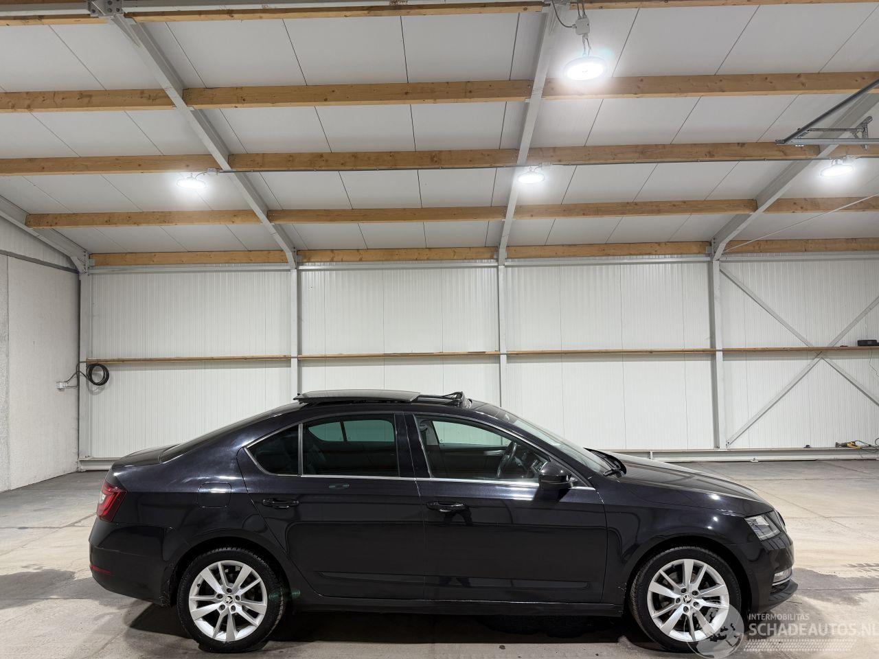 Skoda Octavia 1.0TSI 85kW Automaat  Style Business Panoramadak