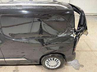 Toyota Proace CITY 1.2Turbo 96kW Automaat Live picture 17