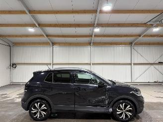 Schadeauto Volkswagen T-Cross 1.0TSI 85kW Automaat Style 2019/10