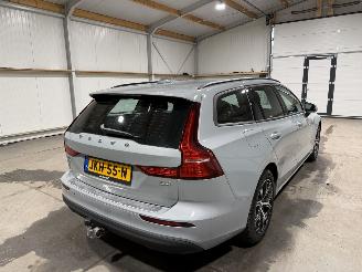 Volvo V-60 2.0B4 145kW Automaat Essential Edition picture 6