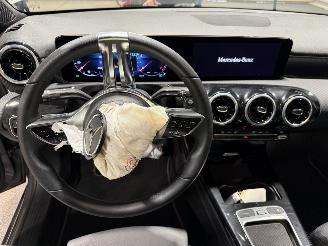 Mercedes A-klasse 180 Sedan 100kW Automaat Pano Star Edition picture 35