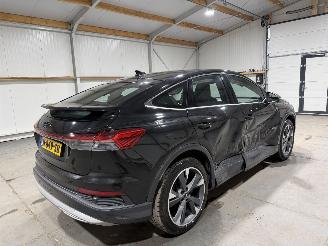Audi Q4 35Etron 55kWh 125kW Advanced Edition picture 5
