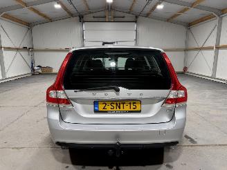 Volvo V-70 1.6D2 84kW Automaat Kinetic picture 7