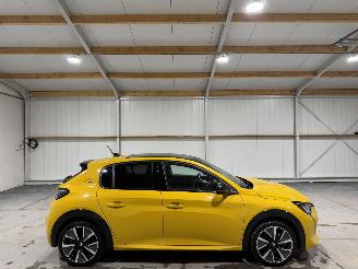 skadebil auto Peugeot e-208 50kWh 100kW EV GT Pack 2022/3