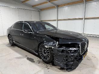 BMW 7-serie 750e 3.0 Hybride 230kW Automaat Luchtvering Xdrive Fulloption picture 2