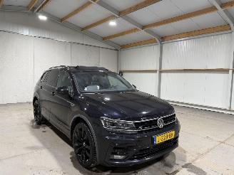 Volkswagen Tiguan 1.5TSI 110KW Automaat ALLspace 7Persoons Business R picture 3