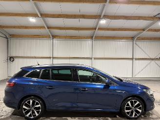 krockskadad bil auto Renault Mégane 1.3TCe 103kW Clima Navi Camera Bosé 2018/8