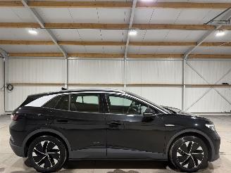 Damaged car Volkswagen ID.4 77kWh 128kW Business Pro 2023/10
