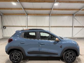 krockskadad bil auto Dacia Spring 27kWh 48kW Leder Airco Camera Extreme 2024/3