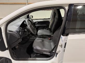 Volkswagen e-Up! 37kWh 61kW Airco E-UP! picture 22