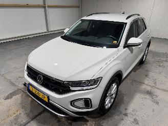 Volkswagen T-Roc 1.5TSI 110kW Automaat Life Business picture 22