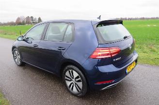 Schadeauto Volkswagen Golf E Edition Automaat 57.000km nap Elektrisch  [ splinter nieuw vol optie Camera Navigatie clima 2019/7