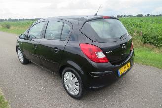 Vaurioauto  passenger cars Opel Corsa 1.2 16V 80pk 5Drs Essentia  160.000kn  Airco [ top topstaat 2007/3