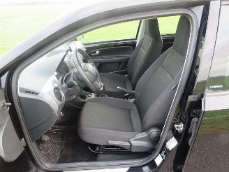 Seat Mii 1.0  60pk euro 6  Refense Navigatie  5drs Airco  Mistlampen 2015 picture 11