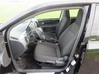 Seat Mii 1.0  60pk euro 6  Refense Navigatie  5drs Airco  Mistlampen 2015 picture 15