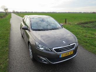 Peugeot 308 SW 1.2eTHP 131pk!!! Automaat Allure 178.000km nap Camera leer Navigatie Splinter nieuw picture 26