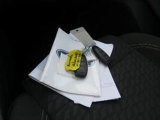 Ford Fiesta 1.0 130pk Hybride 21.000km Benzine/ Elektrisch Camera Navigatie Stoelverwarmd en stuur picture 12