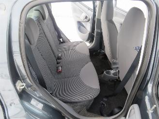 Peugeot 107 1.0 12v  89.000km  100% Orgineel 5drs Airco  [ nieuwstaat  2009 picture 10
