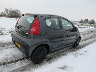 škoda osobní automobily Peugeot 107 1.0 12v  89.000km  100% Orgineel 5drs Airco  [ nieuwstaat  2009 2009/10