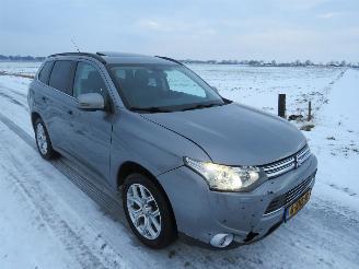 Mitsubishi Outlander 2.0 PHEV Automaat Elektrisch/ Benzine 4x4 Instyle 170.000km nap  [ top topstaat picture 3