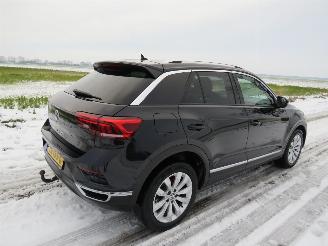 Schadeauto Volkswagen T-Roc 1.5 TSi Sport 150pk 2018 Parkeerschade [ Camera Navigatie Clima stoel stuur verwarring 2018/10