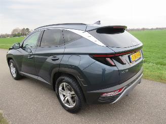 Vaurioauto  passenger cars Hyundai Tucson 1.6  Elektrisch/ Benzine Automaat  Full Hybride plug in 1.6 T-GDI PHEV 180PK Comfort 4x4 18.000KM NAP 2022/11