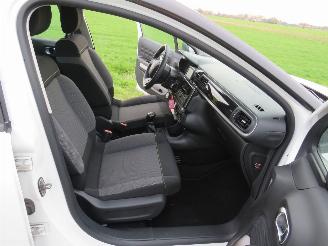 Citroën C3 1.2 Pure Tech 83pk 5drs Airco 2019  Navigatie picture 22