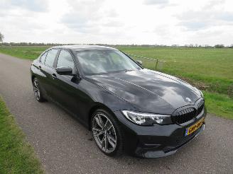 skadebil auto BMW 3-serie 320D Aut  190 PK M Edition High Executive Edition  2020 Sedan camera navigatie clima 2020/8