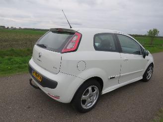 Fiat Punto Evo 1.3 M JTD Dynamic  2010 Airco  parkeerschade picture 15