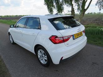 skadebil auto Audi A1 SPORTBACK 2.5 FSI  95pk Pro line  2021  65.000km nap Navigatie Clima 2021/8