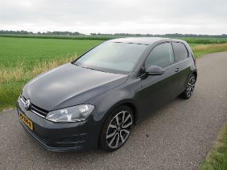 krockskadad bil auto Volkswagen Golf 7  1.2 TSi Trendline 204.000km navigatie Clima top top staat   2013 2013/6