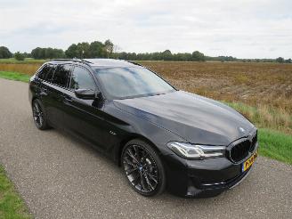 Voiture accidenté BMW 5-serie 520 e Automaat  Business Edition Plus [ nieuwste type Hybrid Elektriciteit 2022 vol optie 2022/9