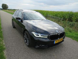 skadebil auto BMW 5-serie 520 e Automaat  Business Edition Plus [ nieuwste type Hybrid Elektriciteit 2022 vol optie 2022/9