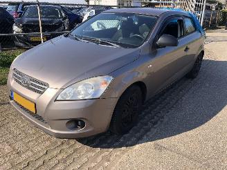Auto incidentate Kia Cee d PRO CEED 1.4 X-TRA 2008/5