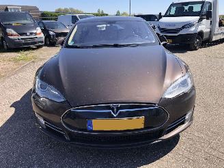 Schadeauto Tesla Model S Model S 85 Base 2014/9