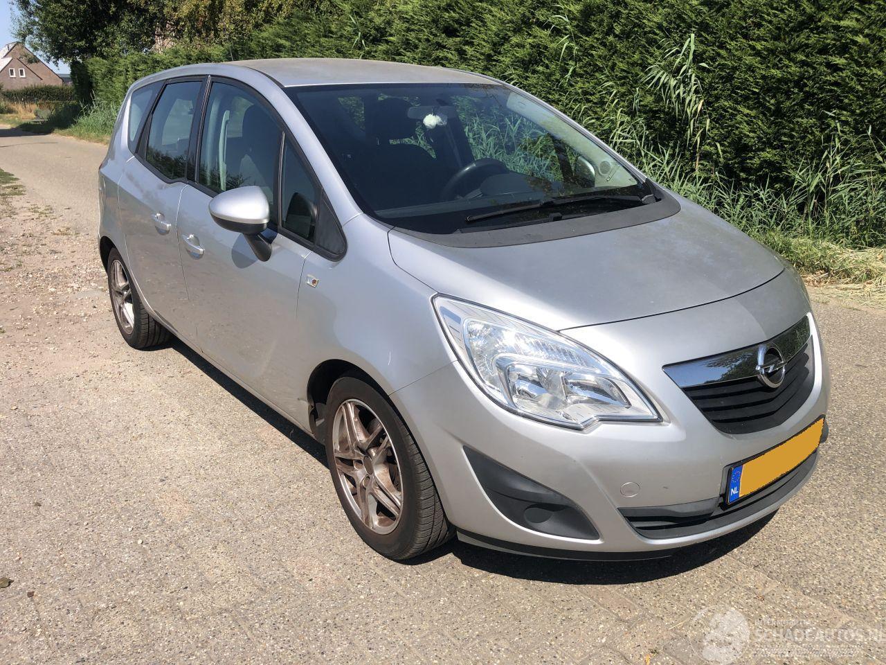 Opel Meriva 1.4 edition