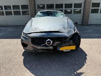 Volvo V-60 2.0 B4 R-Design Automaat picture 17