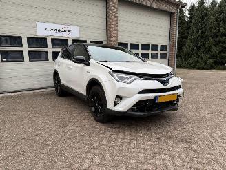 Schadeauto Toyota Rav-4 2.5 Hybrid AWD Executive Automaat Leder 2017/5