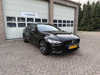 Schadeauto Volvo S-60 2.0 B5 R-Design Automaat Navi Clima 66937 Km ! 2021/1