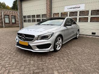 Coche accidentado Mercedes Cla-klasse 200 AMG-Line Automaat Pano Navi Clima NAP ! 2014/6