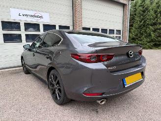 Mazda 3 2.0 e-SkyActiv-X M Hybrid 180 Luxury Navi Clima Leder NAP ! picture 3