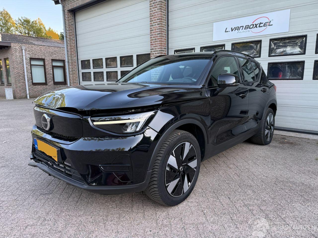 Volvo XC40 Extened Range Core 82 kWh Navi Clima 42771 Km NAP !