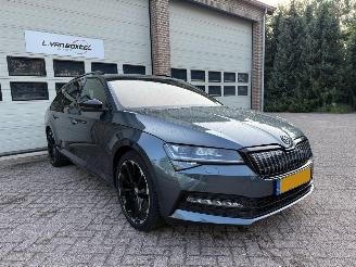 krockskadad bil auto Skoda Superb 1.4 TSI iV PHEV Sportline Automaat Pano Virtual 2020/6