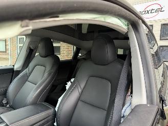 Tesla Model Y RWD 58 kWh Pano Leder 45938 Km NAP ! picture 15