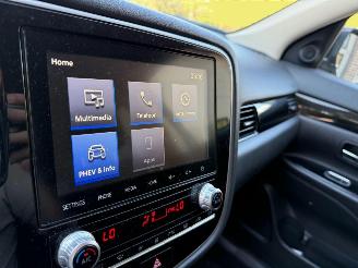 Mitsubishi Outlander 2.4 PHEV Pure Navi Clima Cruise 89684 Km NAP ! picture 9