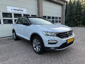 Voiture accidenté Volkswagen T-Roc 1.5 TSI Sport Automaat Navi Clima Cruise 2018/8
